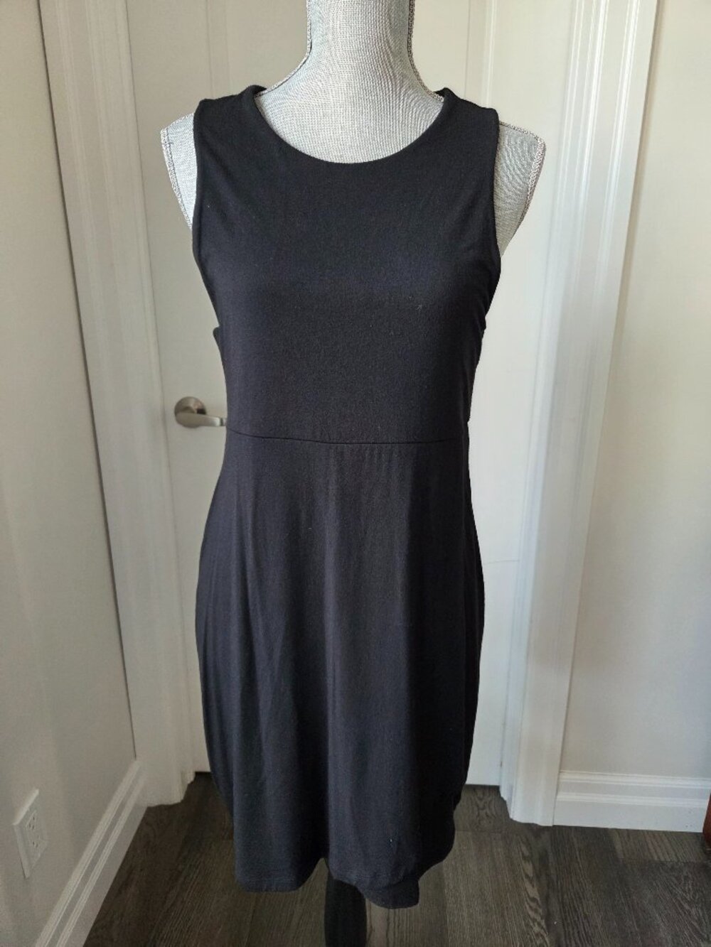 Athleta La Palma dress black UPF 50 travel casual size Petite medium NWT